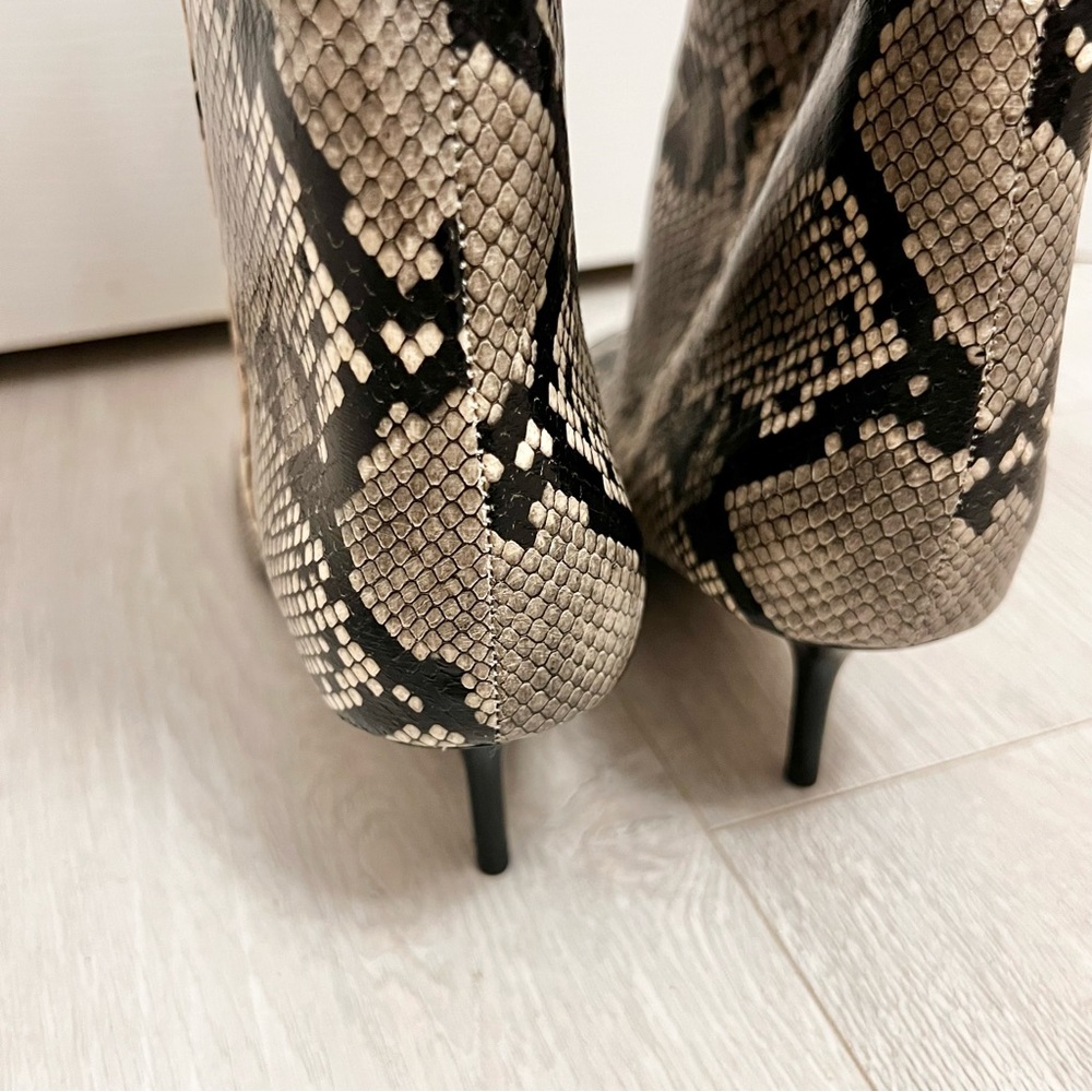Zara Snake Skin Printed Pull On Boots 9 NWT - Picture 6 of 11